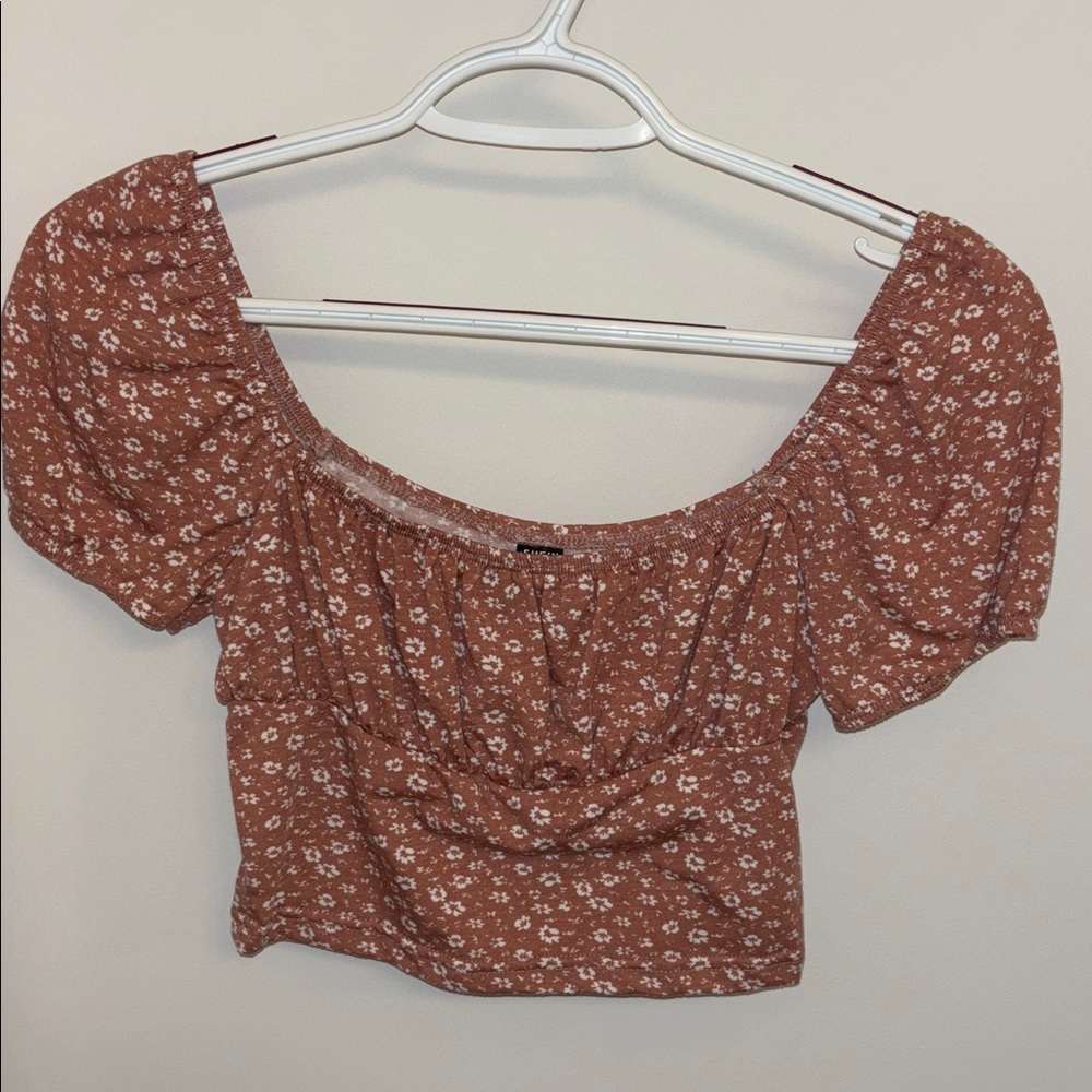 SHEIN Floral Print Crop Top